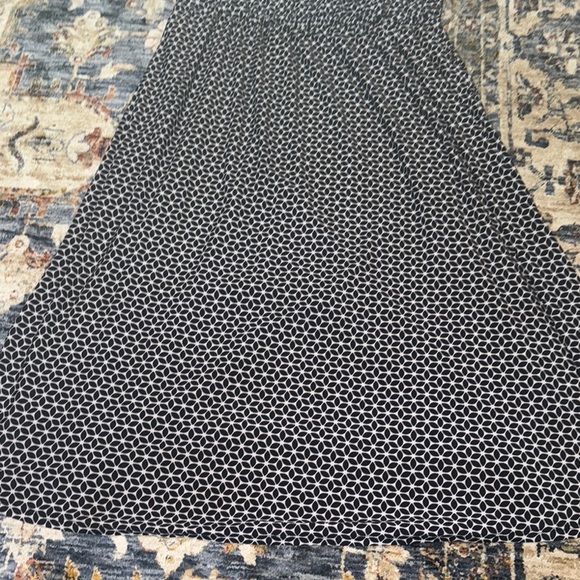 ANNE KLEIN AK Women’s V-Neck Sleeveless Geometric Print Dress - Navy & White 10 - Picture 2 of 8